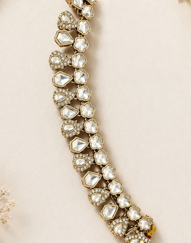 Noor Petal Jewelry Set